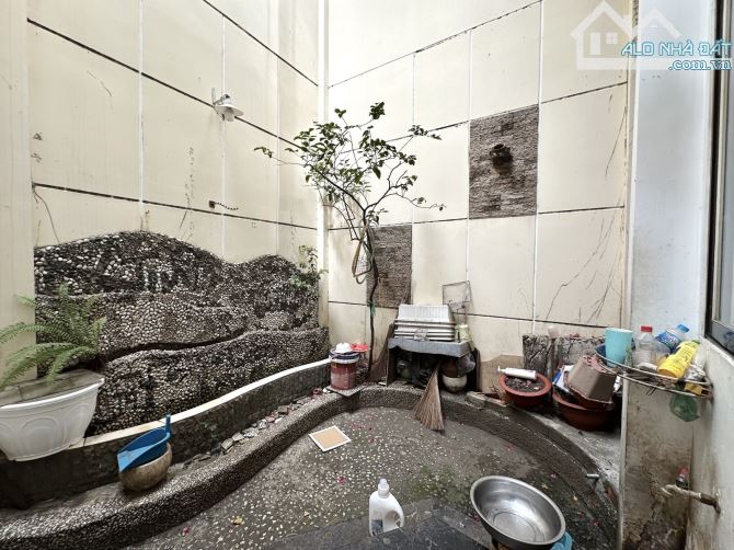Bán nhà Phú Nhuận - hẻm ô tô 5m - 120m2 - 5 tầng - kinh doanh - 6