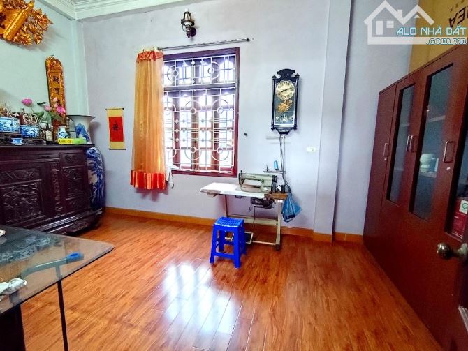 BÁN NHÀ TRANG TÂM QUẬN HOÀNG MAI 73M2 GIÁ CHÀO 11.5 TỶ, CHỦ CẦN BÁN GẤP, NHÀ 2 MẶT NGÕ - 6