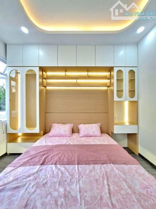 Bán nhà Full nội thất hẻm xe hơi Huỳnh Tấn Phát, Nhà bè, Dt 3,2x14m, 3 lầu. Giá 2,55 tỷ - 7