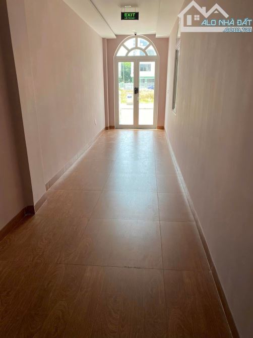 Bán căn hộ 6 tầng đường Trần Minh Tông,210m2,thu nhập 150tr/tháng,1,8 tỷ/năm - 6