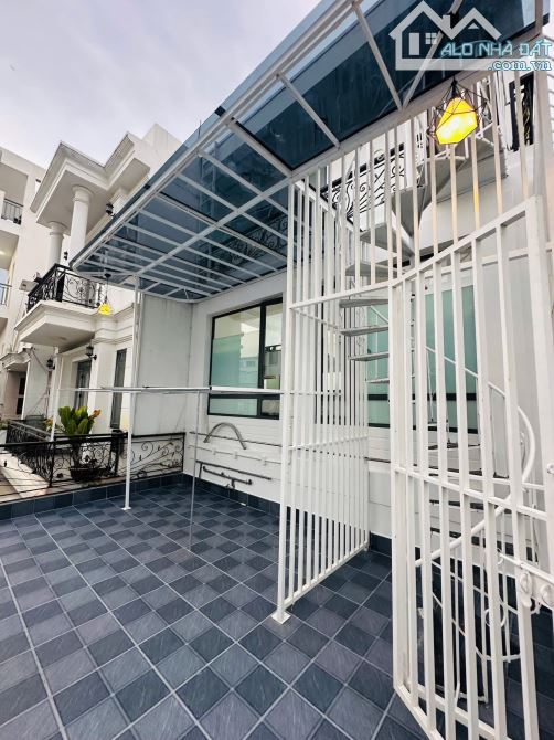 BÁN TOÀ NHÀ 3 TẦNG 128M2 17PN DÒNG TIỀN GẦN 100tr/THÁNG TT GÒ VẤP NHỈNH 16 TỶ - 7