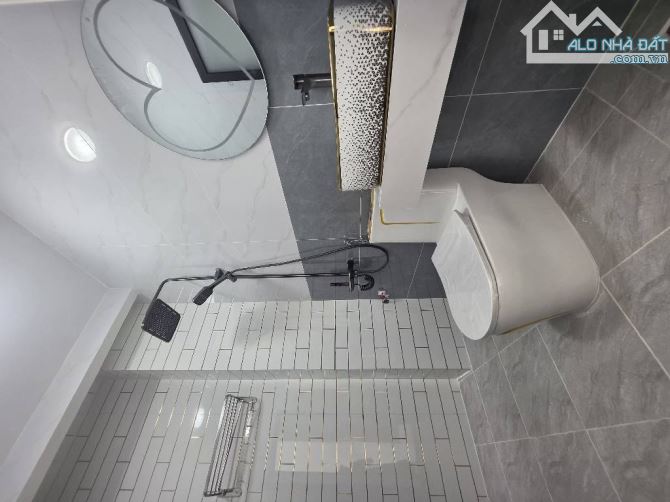 Lê Văn Quới – Nhà 5 tầng thang máy, 80m², hẻm 7m, giá chỉ nhỉnh 7 tỷ - 7