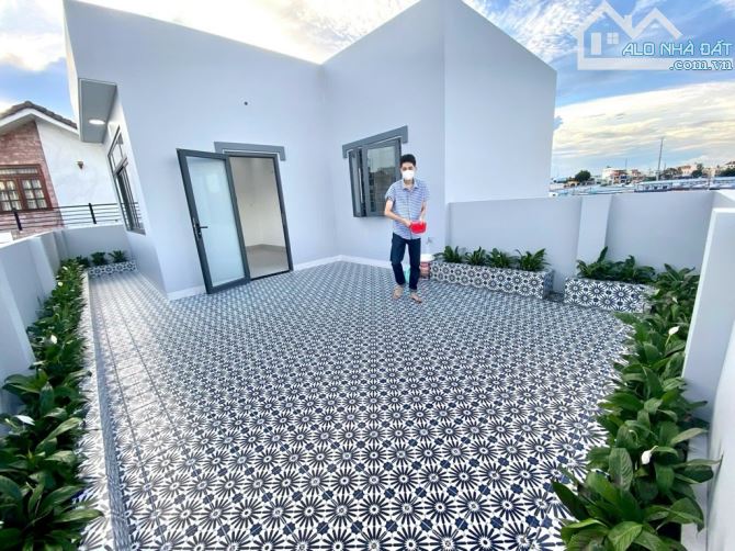 Biệt thự ngang 12m 135m2 An Lạc Bình Tân, sân đậu oto, gần MT, dân trí cao, nhỉnh 9 tỷ TL - 7
