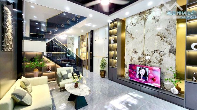 🏡 CẦN BÁN NHÀ 3 TẦNG MỚI ĐẸP – FULL NỘI THẤT - TRUNG TÂM HẢI CHÂU GẦN CẦU RỒNG GIÁ 4, XT - 7