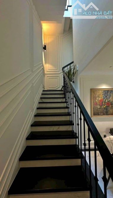 Villa cao cấp hiếm Trung tâm mới đẹp ngay Nguyễn Văn Thủ -Quận 1 vào ở ngay, 140m2 - 52 Tỷ - 7