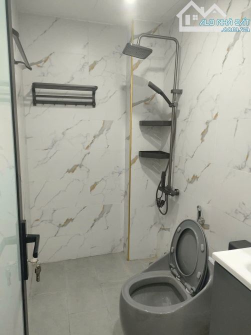 BÁN NHÀ XUÂN LA 51/55M2 x 5,5 TẦNG - MẶT TIỀN GẦN 4M - 6 PHÒNG NGỦ RỘNG FULL NỘI THẤT - 7