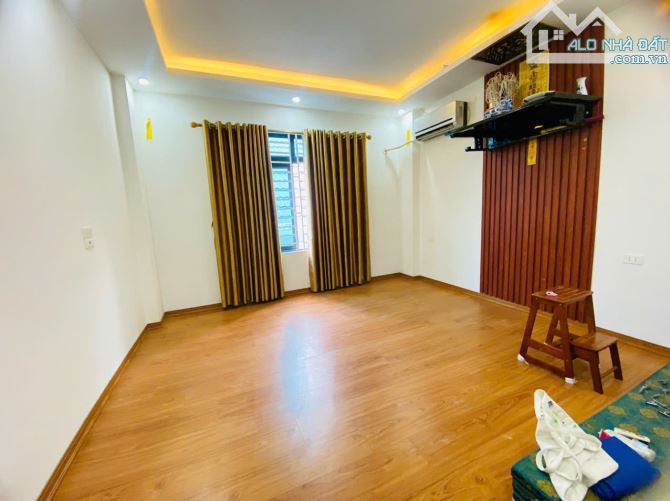 BÁN NHÀ 5 TẦNG YÊN NGHĨA – 5,4 TỶ – Ô TÔ ĐỖ CỬA – VỊ TRÍ ĐẸP - 7