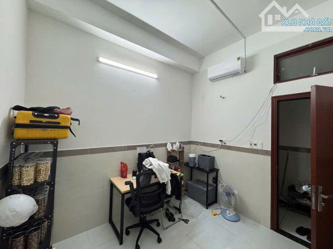 TÒA NHÀ CHDV 120M2- NGAY THAM LƯƠNG- 6 TẦNG HẦM- SỔ HOÀN CÔNG CHUẨN - 7