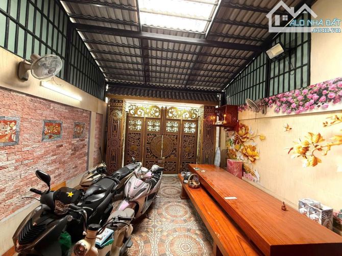 NHÀ PHỐ ĐẲNG CẤP LUXURY MỘT TRỤC THÔNG- DT KHỦNG TIỆN KINH DOANH ĐA NGHÀNH NGHỀ - 7