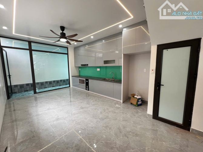 L.A.Đức- Dãy nhà 9 căn đường Nguyễn Bình Khiêm - 60-72m2 - 4 tỷ 200 - 7