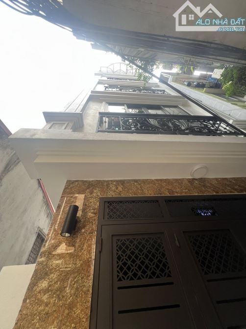 TỰ DO TÀI CHÍNH, BẠCH MAI, Q. HAI BÀ TRƯNG, 12 PHÒNG, 60M2 DOANH THU 50 TRIỆU/1 THÁNG GẦN - 7