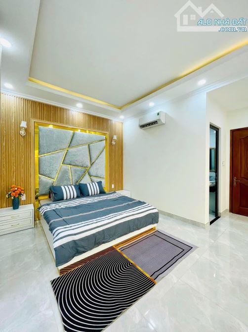 NGỘP QUÁ CẦN BÁN NHANH NHÀ MT HOÀNG HOA THÁM, ĐANG CHO THUÊ 25TR/THÁNG - 8