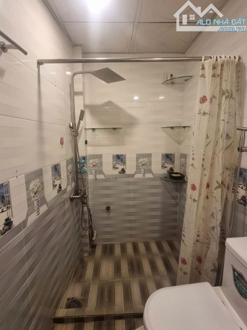 Nhà 100m2 3 phòng có nội thất kdc 3A - 8