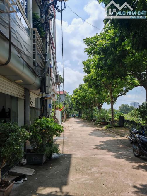 LIÊN MẠC – 37M² – 4 TẦNG – Ô TÔ TRÁNH, DỪNG, ĐỖ – VIEW HỒ – MT 3M – 5.95 TỶ - 8