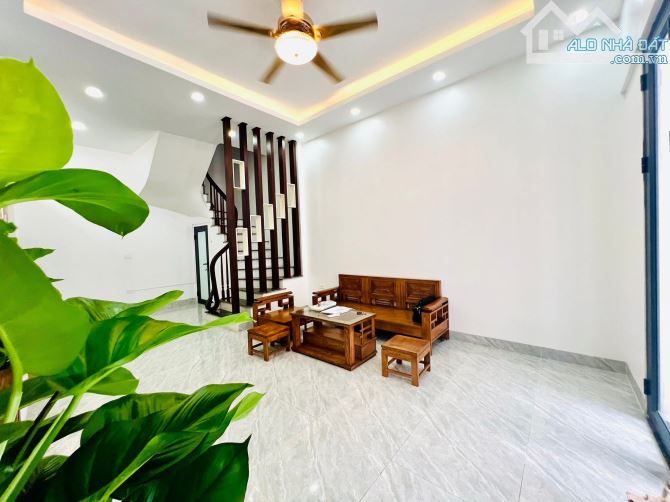 NHÀ ĐẸP THỊNH QUANG LÔ GÓC - 32M - 5T - 9.1 TỶ - 8
