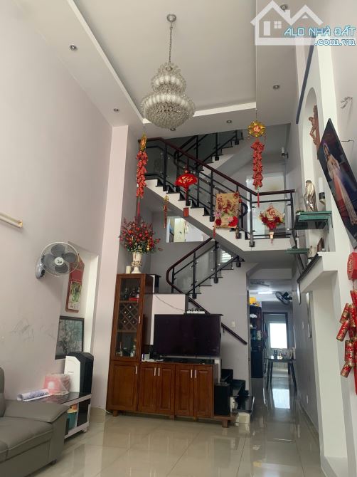 Bán nhà chính chủ 49/ đường trịnh đình trọng quận tân phú giá 7,5 tỷ - 8