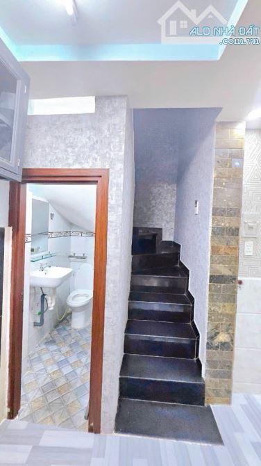 NHÀ 5 TẦNG TẠI ĐVB - CÁCH MẶT TIỀN CHỈ 10m - KHU DÂN CƯ HIỆN HỮU KHÔNG QUI HOẠCH - 8