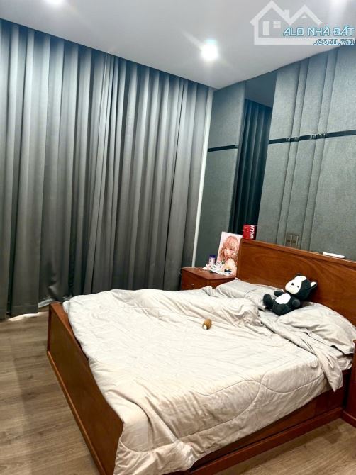 Bán nhà mặt tiền kinh doanh Tân Bình - 5 tầng - thang máy - ngang 5.1m - 8