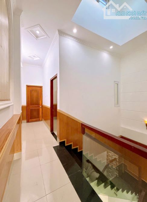 NHÀ TRỆT LẦU HOÀN CÔNG RỘNG RÃI VỊ TRÍ ĐẸP GẦN HỒ BÚNG XÁNG - TRỤC CHÍNH HẺM 9 TRẦN NAM PH - 8