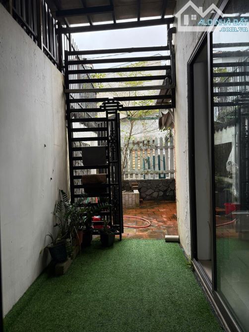 NHÀ 2 TẦNG ĐẸP TỪ DÂN KIÊN CỐ SAU LƯNG ĐÀN NAM GIAO - P.THỦY XUÂN - 8