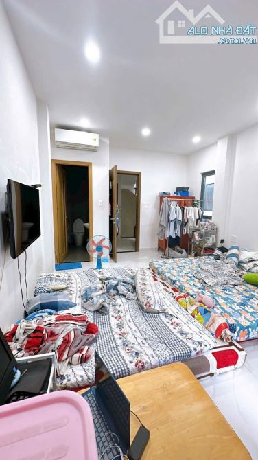 BÁN NHÀ ĐẸP Q4 CHDV 4 TẤM 6PN DT 4*15 NỞ HẬU 6M GIÁ 7TỈ4 HẺM THÔNG GẦN ĐH LUẬT GIÁP Q1 - 8