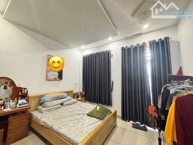 TP.Thủ Đức - 58m2 - 2 Tầng - Mặt tiền gần Chợ - Hoàn công - SHR - 8