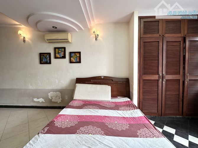 Bán nhà Phú Nhuận - hẻm ô tô 5m - 120m2 - 5 tầng - kinh doanh - 8