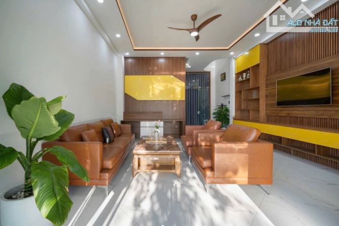 Bán nhà 4 tầng siêu đẹp đối diện công viên mặt tiền đường An Thượng 39 gần Đỗ Bá giá 15 tỷ - 8