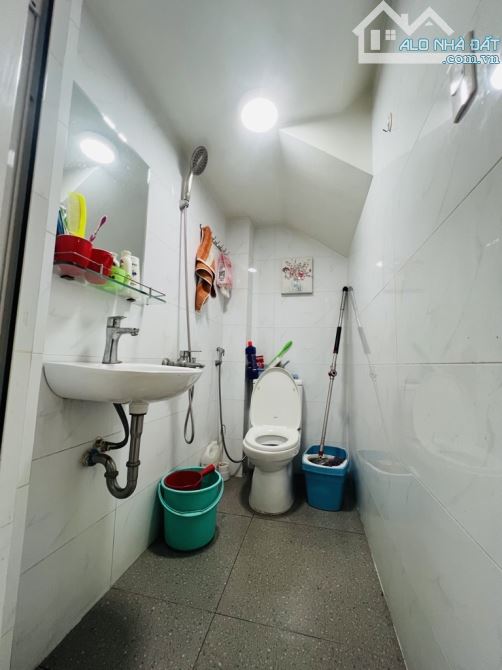 🏦🏦 CĂN GÓC 4 TẦNG HXH TRÁNH - 68M2 - VÕ THỊ NHỜ - NGAY KDC NAM LONG Q7- CHỈ 8.6 TỶ - 8