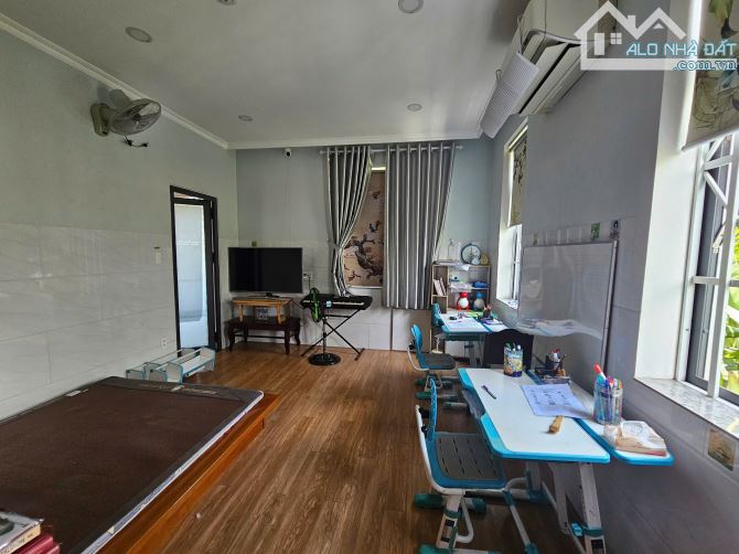 Bán nhà Phước Long B kdc Khang Điền đường Đỗ Xuân Hợp Quận 9 cũ (160m2) 19.5 tỷ - 8