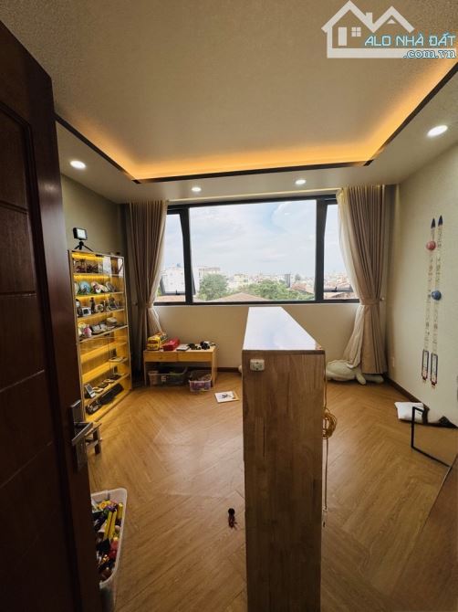 BÁN NHÀ LÊ CƠ 4x19m HXH 8M - 5PN - Tặng nội thất mà giá chỉ 7.5 TỶ - 9
