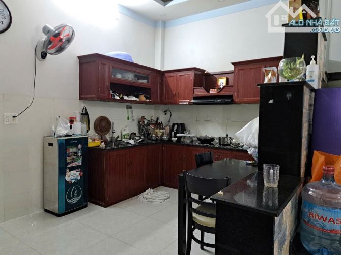 TP.Thủ Dầu Một - 100m2- 2 Tầng - 3.55 Tỷ - Hẻm Ôtô- Sổ hồng riêng - 9