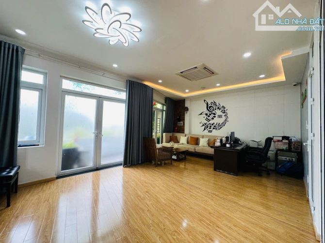 Bán Villa Hoàng Hoa Thám 160m2 Ngay Phan Đăng Lưu-Phan Xích Long chỉ 22,5 tỷ - 9