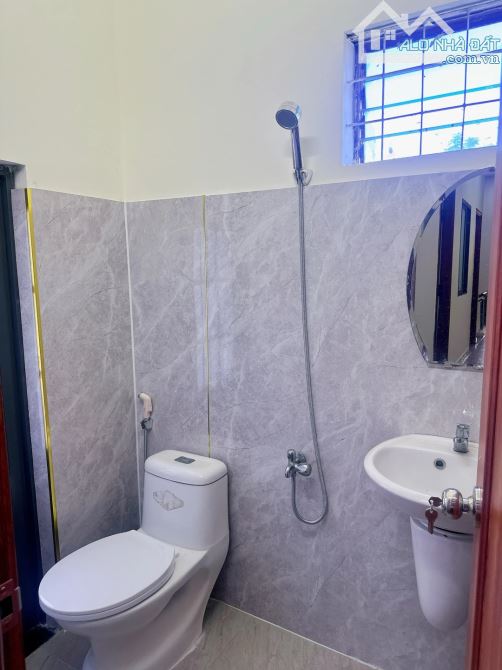BÁN NHÀ 2 TẦNG - MẶT TIỀN NGUYỄN QUÝ ĐỨC -100M2 (MT 5.5M) - GẦN NGUYỄN HỮU THỌ - 5,95 TỶ - 9