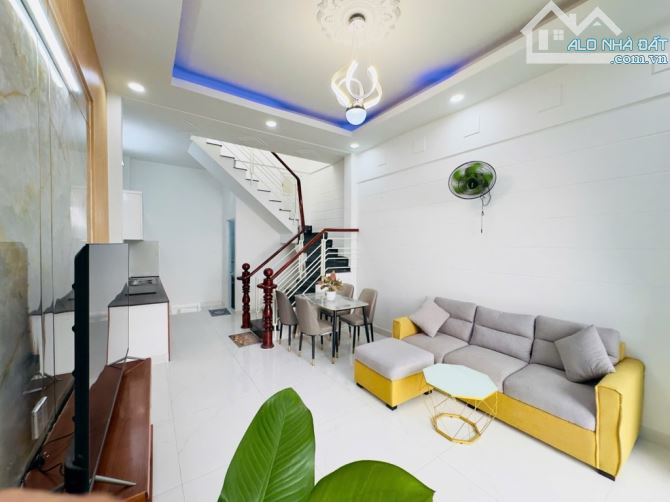 BÁN NHÀ ĐẸP HẺM XE HƠI LÊ VĂN KHƯƠNG Q12, DT 40M² (4x10), 2 TẦNG, FULL NỘI THẤT - 9