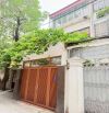 Cho thuê nhà ngõ Yên Lãng dt 80mx 3 tầng, 6 PN, ô tô qua nhà