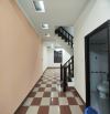 Cho thuê Biệt thự nguyên căn ngõ 402 Bạch mai, DT 84m2, 4 tầng, giá 25 triệu/ tháng.