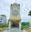 NHÀ PHỐ 1 TRỆT 2 LẦU - TRỤC CHÍNH ĐƯỜNG D1 KDC HỒNG LOAN -  ĐẬU ĐƯỢC Ô TÔ TRONG NHÀ - THÀN