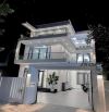 Biệt thự 4 lầu nội khu (8x20) đường Nguyễn Chí Thanh- Nguyễn Tri Phương,Quận 5 Giá: 30 Tỷ.