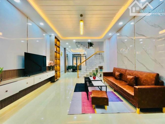 Chủ ngợp ngân hàng bán gấp căn nhà mới xây 3 lầu DT 4x21m, vị trí đẹp MT Đường Tỉnh Lộ 10