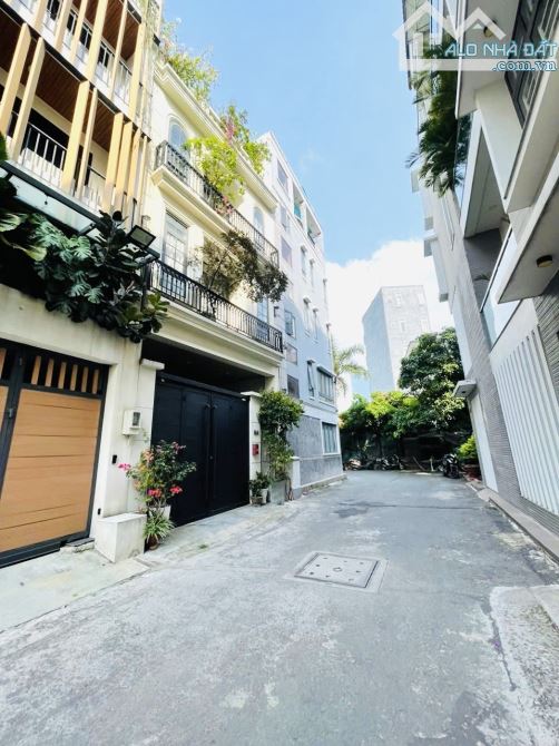 Khuôn đất đẹp khu Trần Não,Quận 2,DT:5,8mx15,5m,khu có bảo vệ 24/7,giá 18.5 tỷ