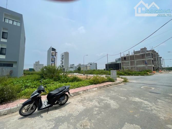 Bán gấp đất dịch vụ Song Phương, Hoài đức, DT 130m2, MT 8.6m, giá chỉ 15 tỷ - 3