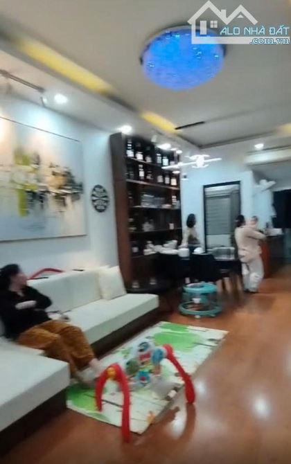CHUNG CƯ PHÁP VÂN - 93M - TẦNG 5 - 3 NGỦ - 2VS -THOÁNG TIỆN SÂN VƯỜN - 4,5 TỶ