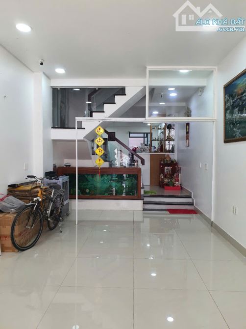 Bán Nhà MT KDC ĐỒNG Diều - 4m x 19.75m - 79m2- 3 Lầu - 4PN -5WC - F4 Q8