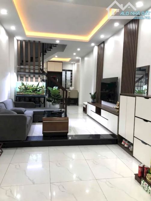 Phân lô ngõ ô tô, phố Tây Tựu, Bắc Từ Liêm, 34m2, 3 tầng, MT 3.5m, ở cực đẹp, nhỉnh 5 tỷ