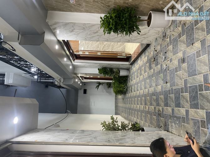 Bán gấp trả nợ ngân hàng nhà 31m-4,5tầng -giá 4,65tỷ