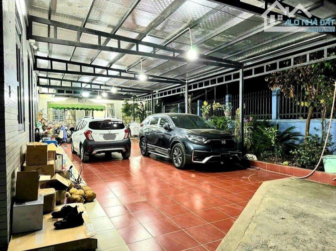 BÁN GẤP NHÀ LÊ VĂN VIỆT,LONG THẠNH MỸ, THỦ 368M2 ( 17 XE 24 ) ÔTÔ VÀO NHÀ - GIÁ 20 TỶ 500.
