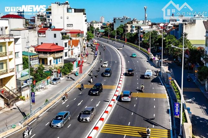 Chính chủ bán mảnh đất phố Âu Cơ, Tây Hồ. Ô tô TRÁNH, giá đầu tư từ 180tr/m².