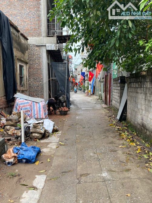 Nhà đẹp siêu rẻ đỗ xá thường tín sẵn nhà cấp 4 dt80m mt=hậu 6,6m