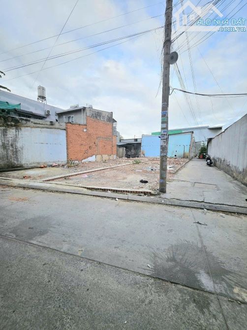 BÁN ĐẤT ĐƯỜNG NGUYỄN VĂN QUÁ, 5X15, ĐƯỜNG 6M THÔNG RA BỜ KÈ THAM LƯƠNG